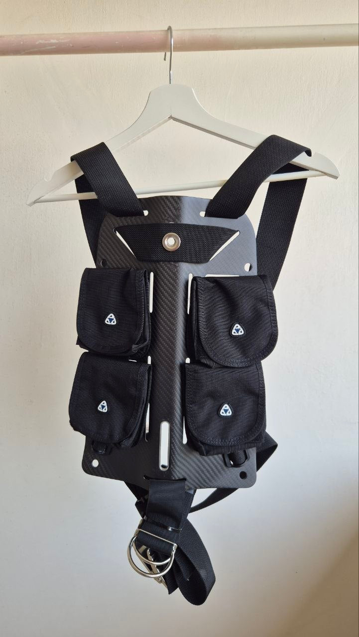 HeroDiver Harness with Carbon Fiber Backplate - Natural Black with Pockets